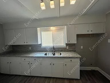 Photo - 3542 Ingersoll St