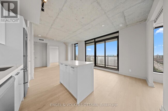 Photo - 203 Catherine St Unit 1701