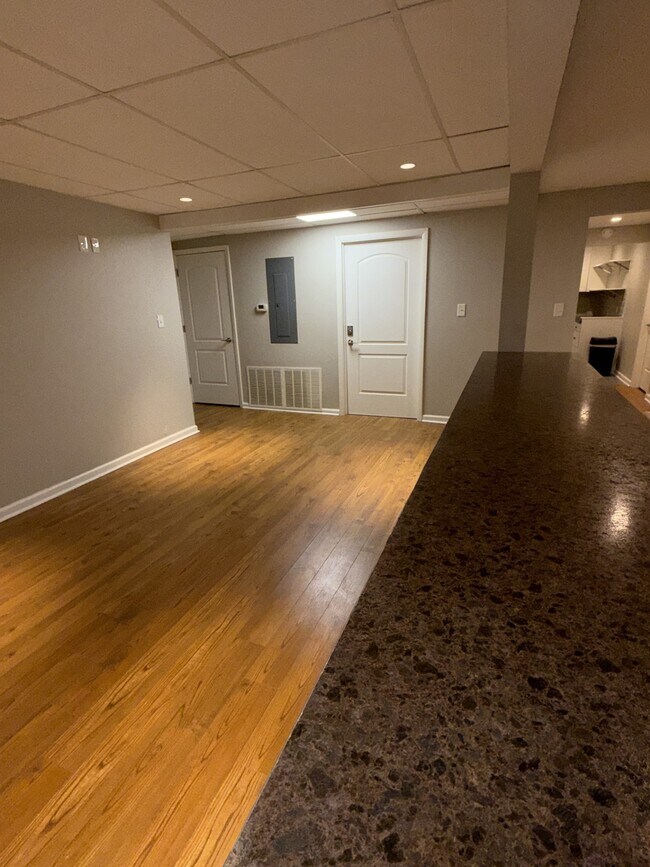 Living Room - 513 Bernard Ave Unit 513 Bernard Basement