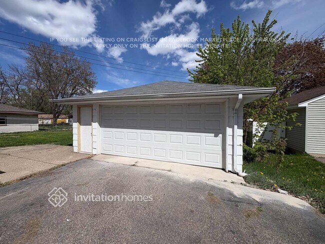 Photo - 8221 Bloomington Ave S