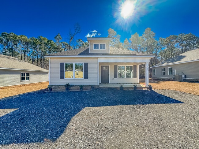 Building Photo - 111 Zetterower Rd