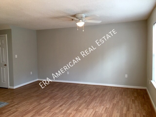 Photo - 161 Swaying Pine Ct