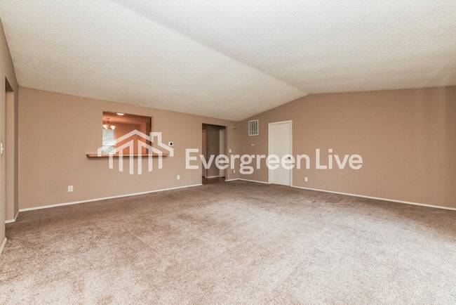 Photo - 4724 Stonehedge St