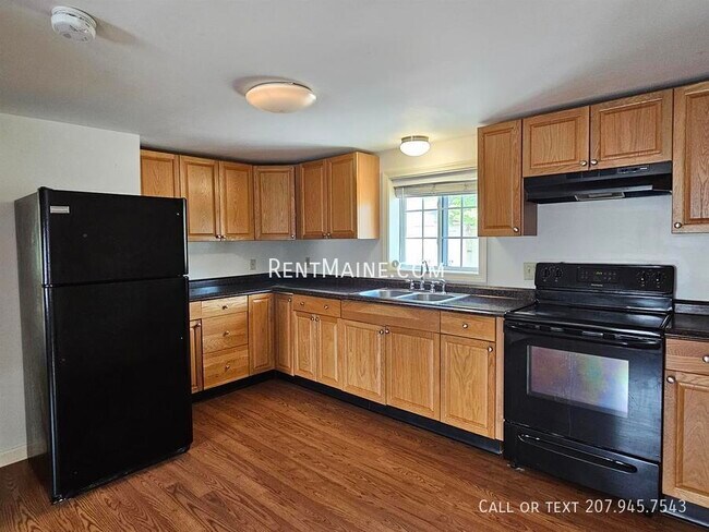 Building Photo - 105 Cony St Unit 2