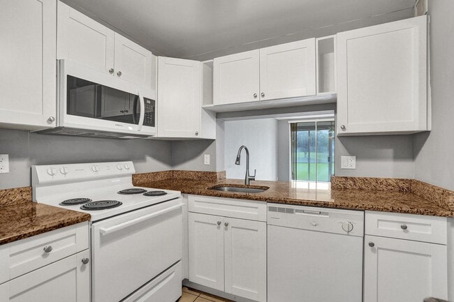 Photo - 9460 Poinciana Pl Unit 101