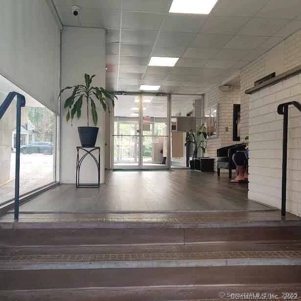 Photo - 87 Glenbrook Rd Unit APT 3E