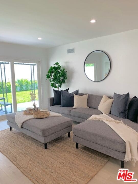 Photo - 5630 Vantage Ave