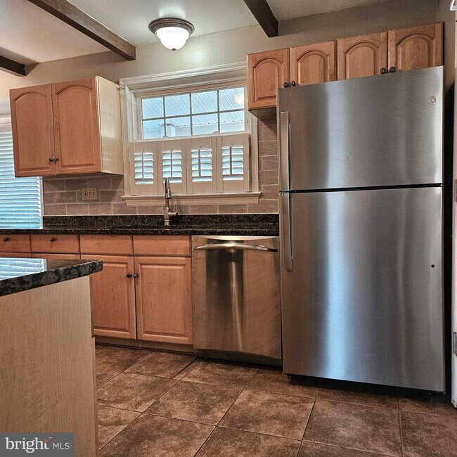 Photo - 6602 Huntsman Blvd