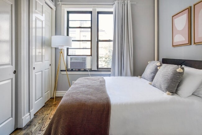 Photo - 234 W 14th St Unit 3E