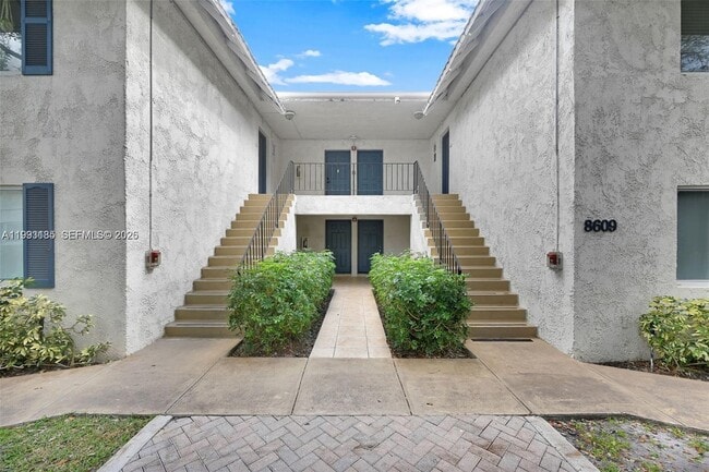 Photo - 8609 SW 68th Ct Unit 24