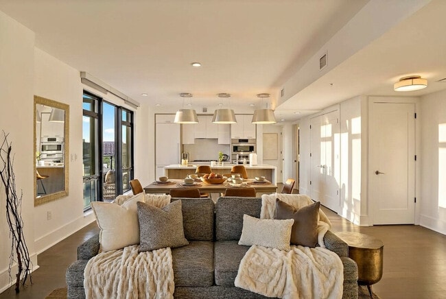 Photo - 1722 6th St NW Unidad SI ID1395399P