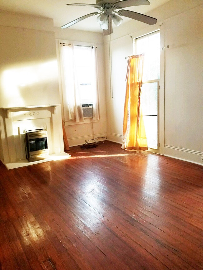 Photo - 7817 Birch St