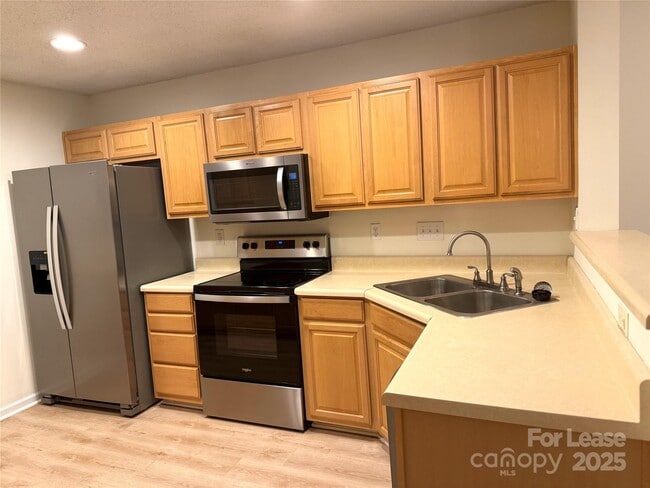 Photo - 10013 University Park Ln