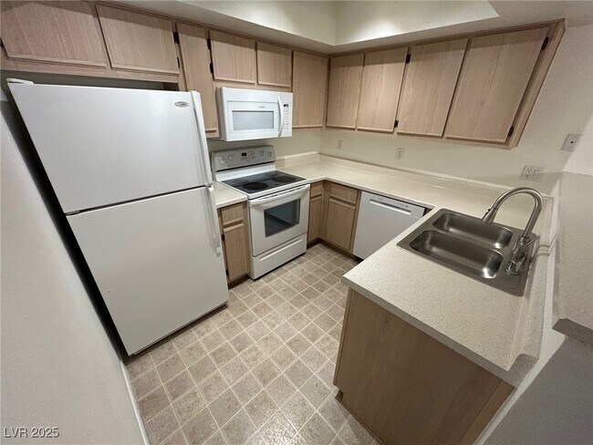Building Photo - 8455 W Sahara Ave Unit 128