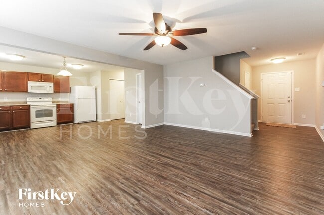 Photo - 8715 Hosta Way