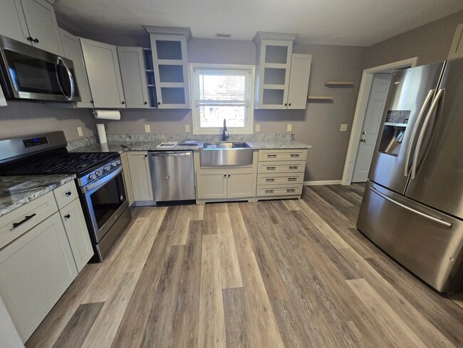 Photo - 2728 Edgewood Dr