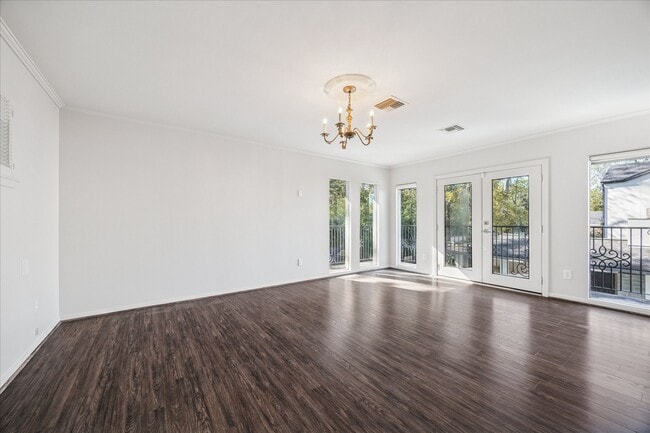 Photo - 547 3 Corners Dr