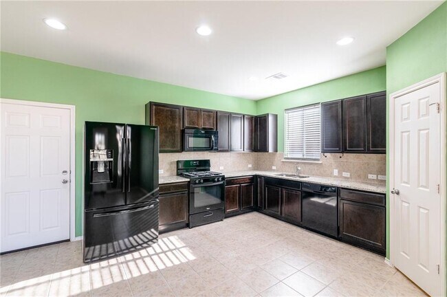 Photo - 140 Sundown Ave