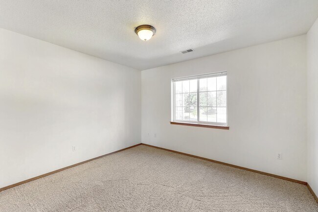 Platinum Valley Apartments