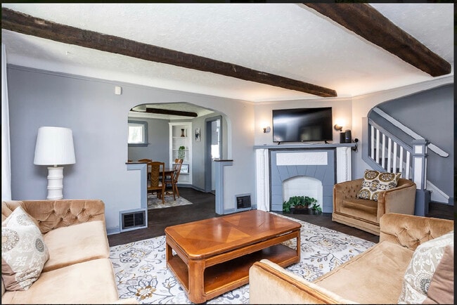 Photo - 17613 Glenshire Ave