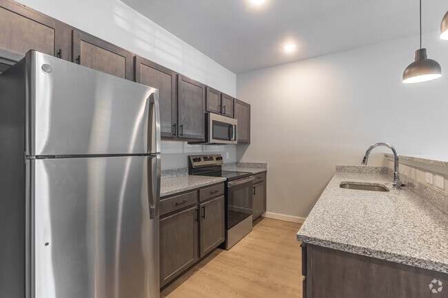 3BR, 2BA - 1,401SF - Kitchen