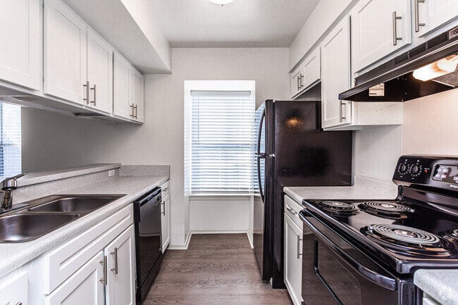 3BR, 2BA - 1180SF Kitchen