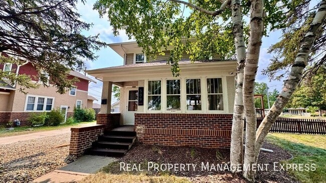 Photo - 509 W 25th St