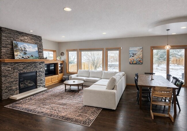 Photo - 2489 Schneider Ct