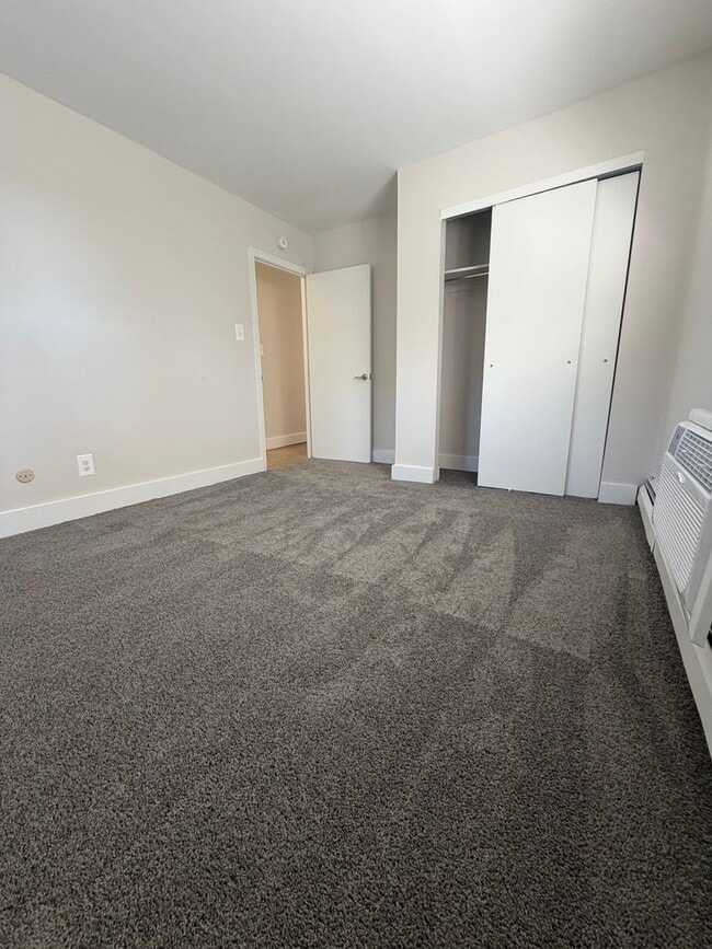Photo - Livingstone Apartment Homes