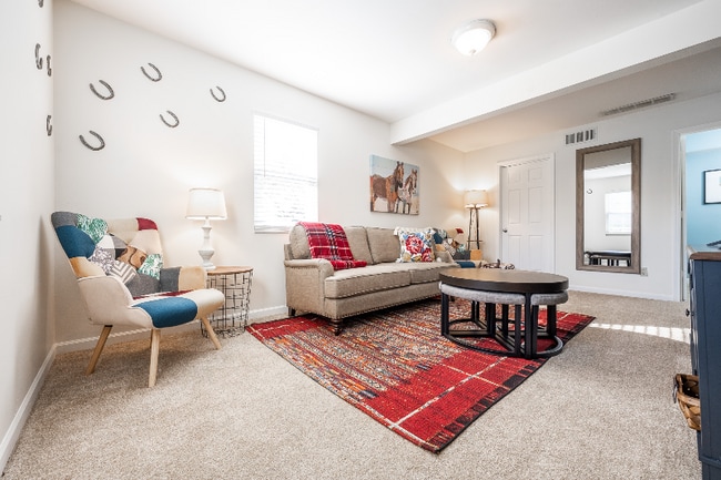 Photo - 1310 S Woodlawn Ave