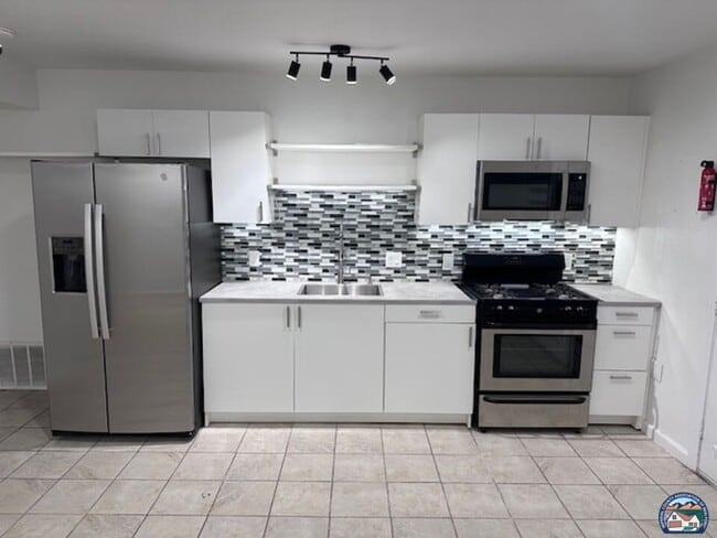 Photo - 839 W Orange Ave Unit Apt 2