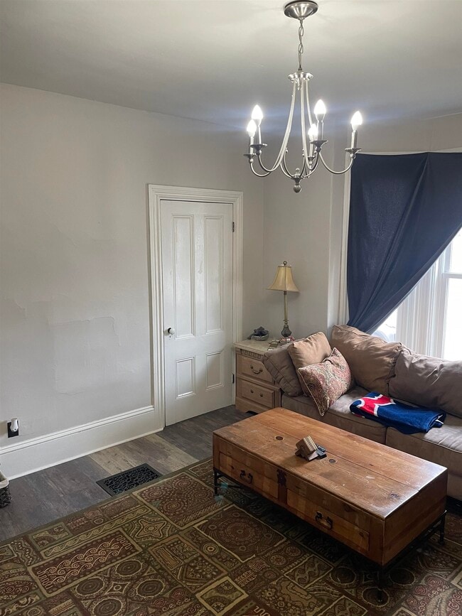 Photo - 26 6th St