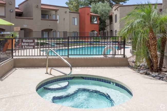 Photo - Glen Oaks Apartments