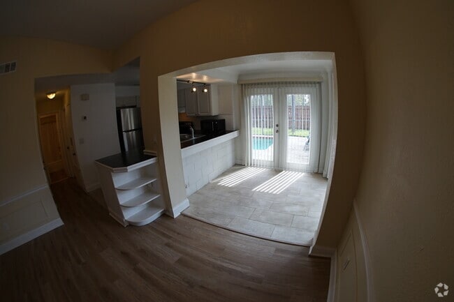 Building Photo - 6158 Sandcrest Cir Rental