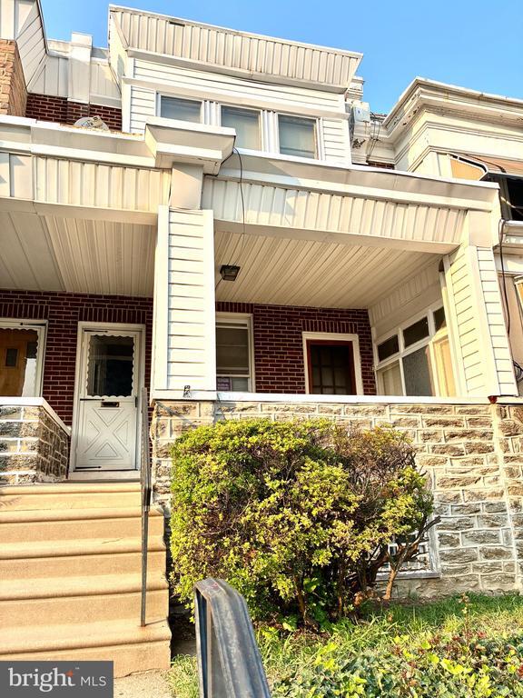 Building Photo - 1305 Dyre St Unit 1ST FL Rental