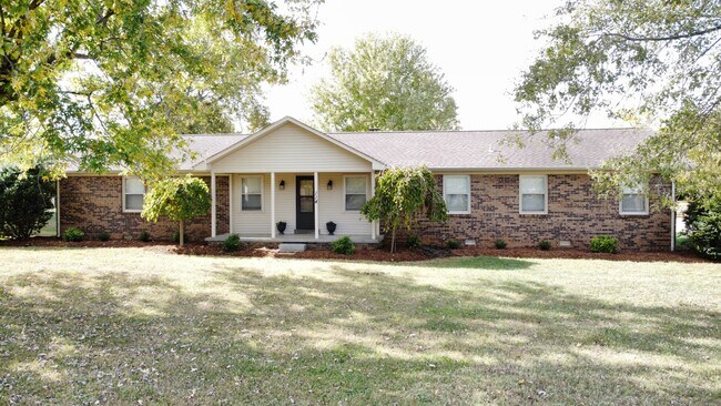 Photo - 114 Hickory Hills Dr