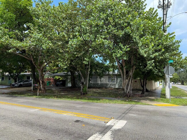 Photo - 3820 SW 61st Ave