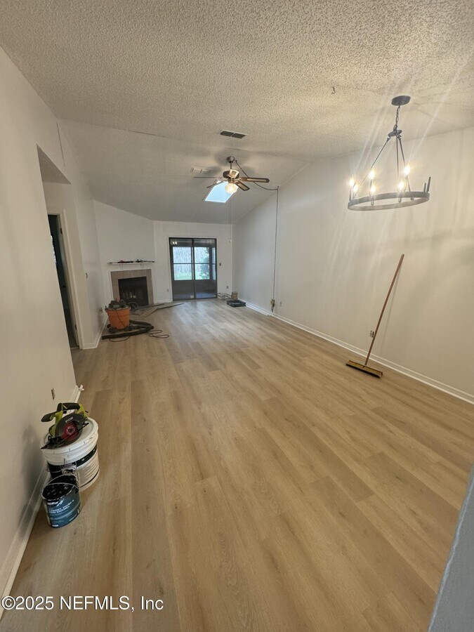Photo - 85 Debarry Ave Unit 1051