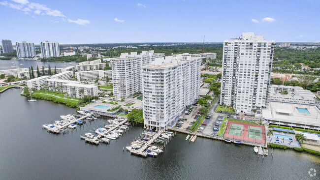 Building Photo - 18051 Biscayne Blvd Unit 1504 Rental