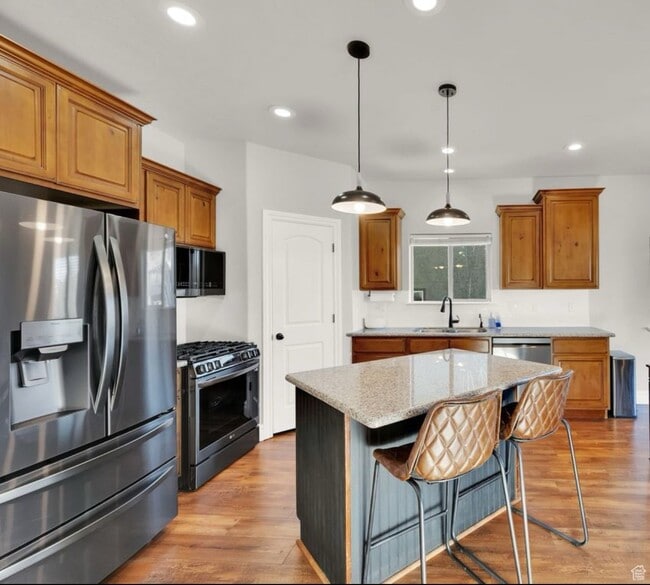 Photo - 3989 E Yakima Way Unit A