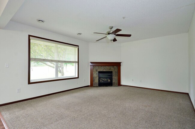 Photo - 15610 60th Ave N