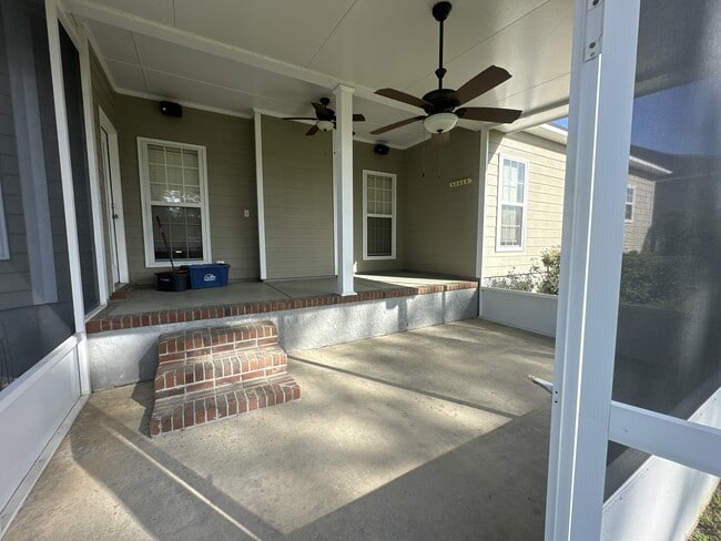 Photo - 3650 Victoria Dr