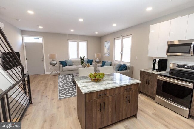 Photo - 2417 N Hancock St