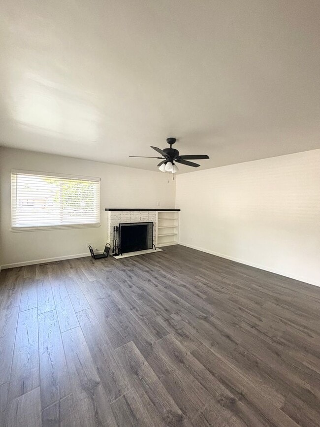 Photo - Beautiful 3 Bedroom on the Southside!