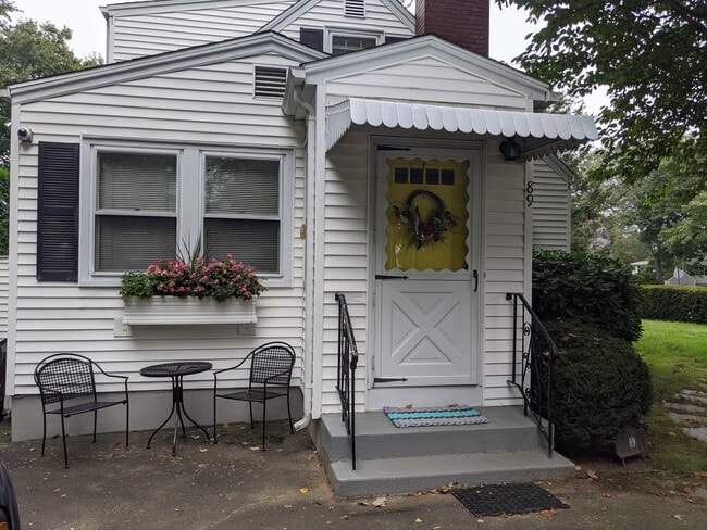 Photo - 89 Grove Beach Rd S