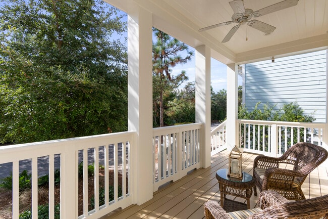Photo - 474 Gulfview Cir