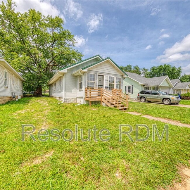 Photo - 1308 E Taylor St