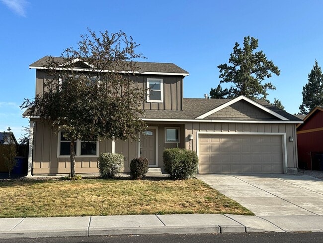 Photo - Remodeled 3 Bedroom / 2.5 Bathroom Home So...