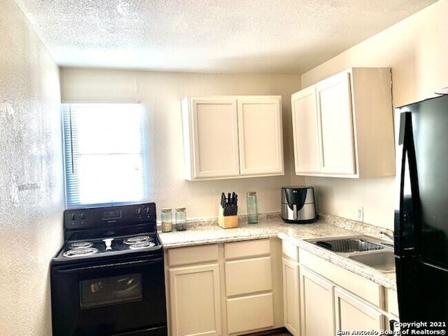 Photo - 1511 W Ashby Pl Unit 03