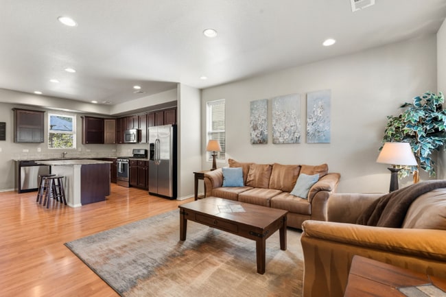 Photo - 538 Walhalla Ct